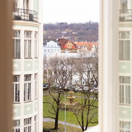 Apartment Art Nouveau Zborovska